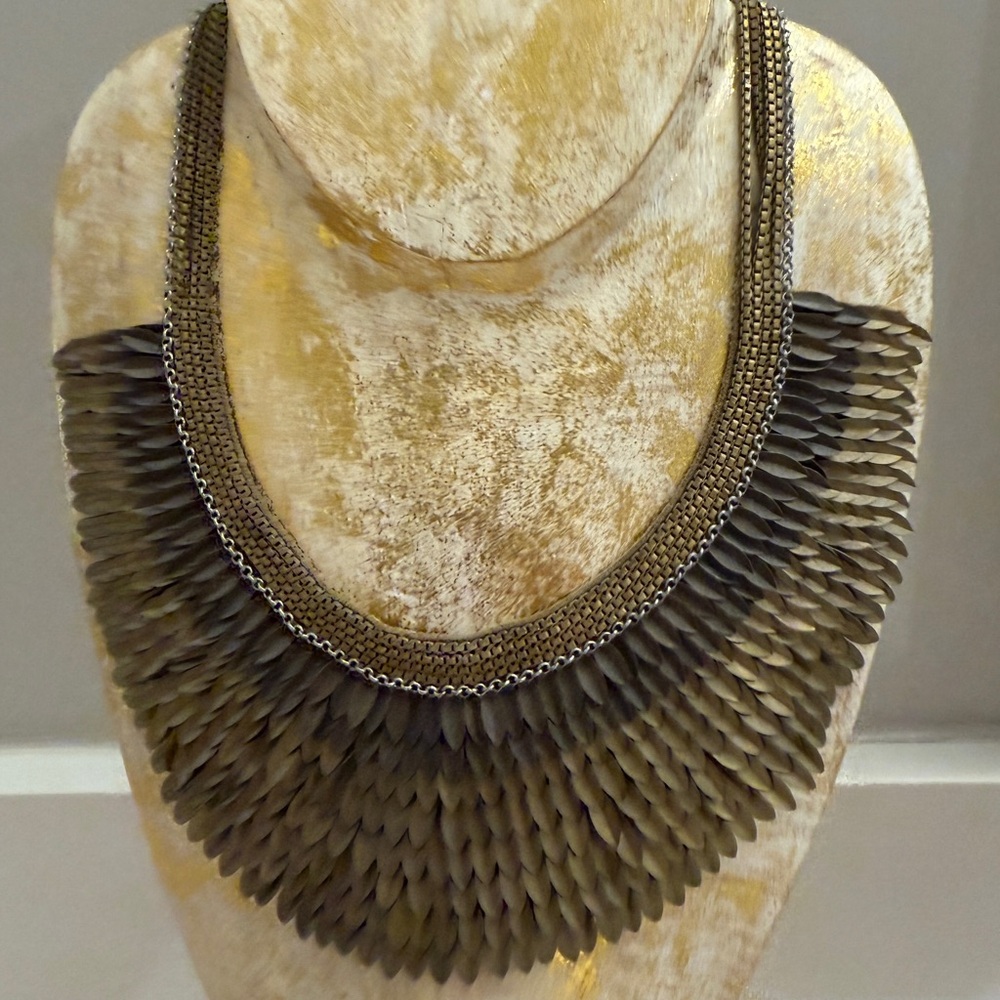 Stella & Dot Bold Black and Gold Necklace